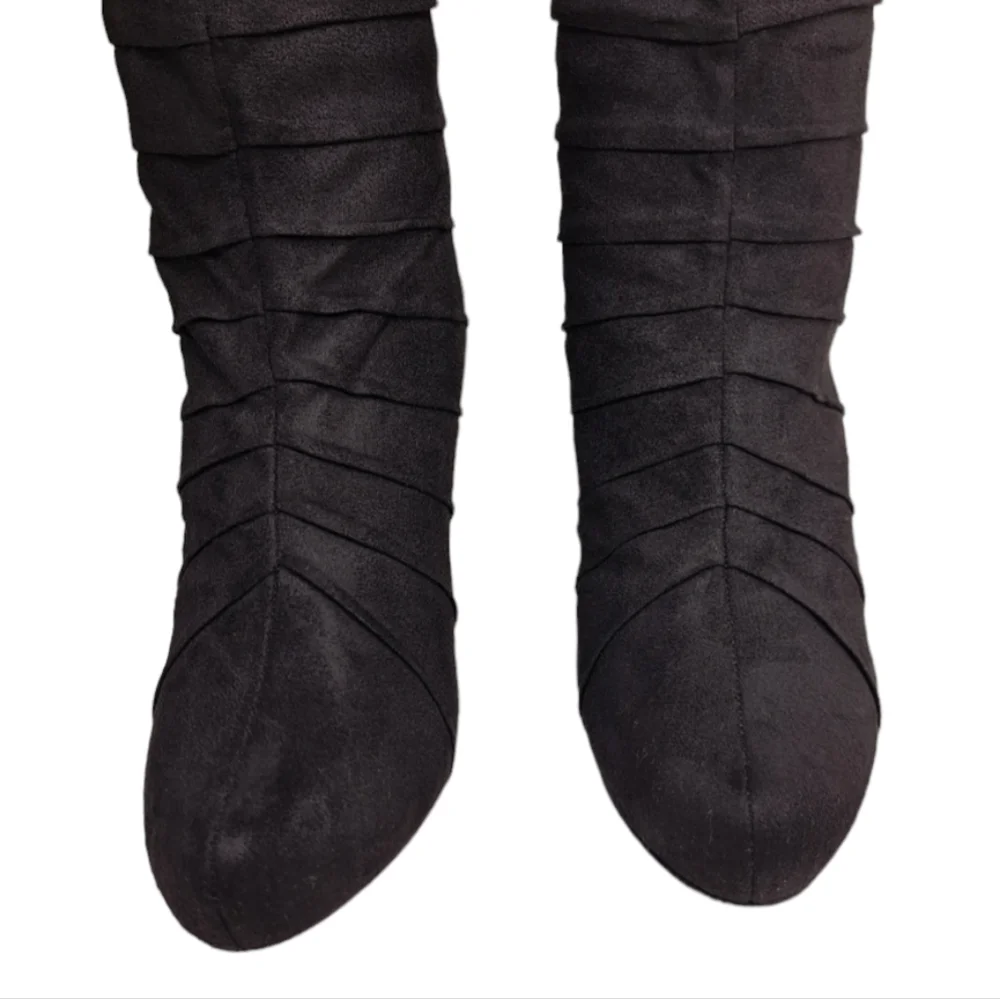 Velvet Heart Faux Suede Black Calf Women's Boots 8.5M - Picture 2 of 14